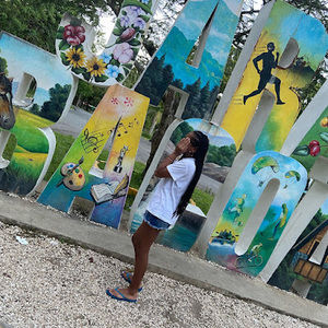 Meet your Posher, Nyc daniela